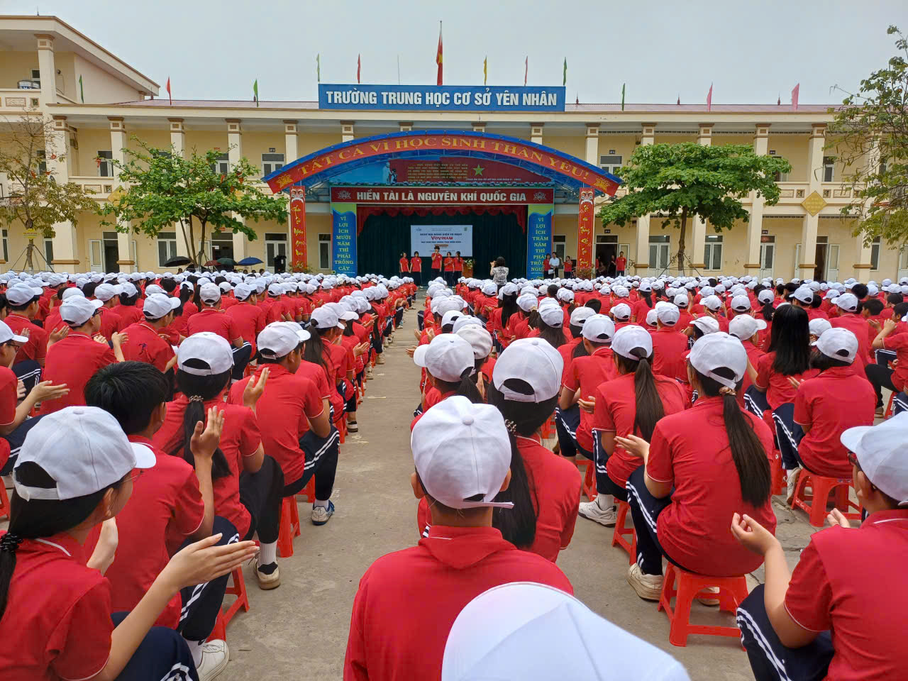 Tiết mục văn nghệ chào mừng Tiết mục văn nghệ chào mừng