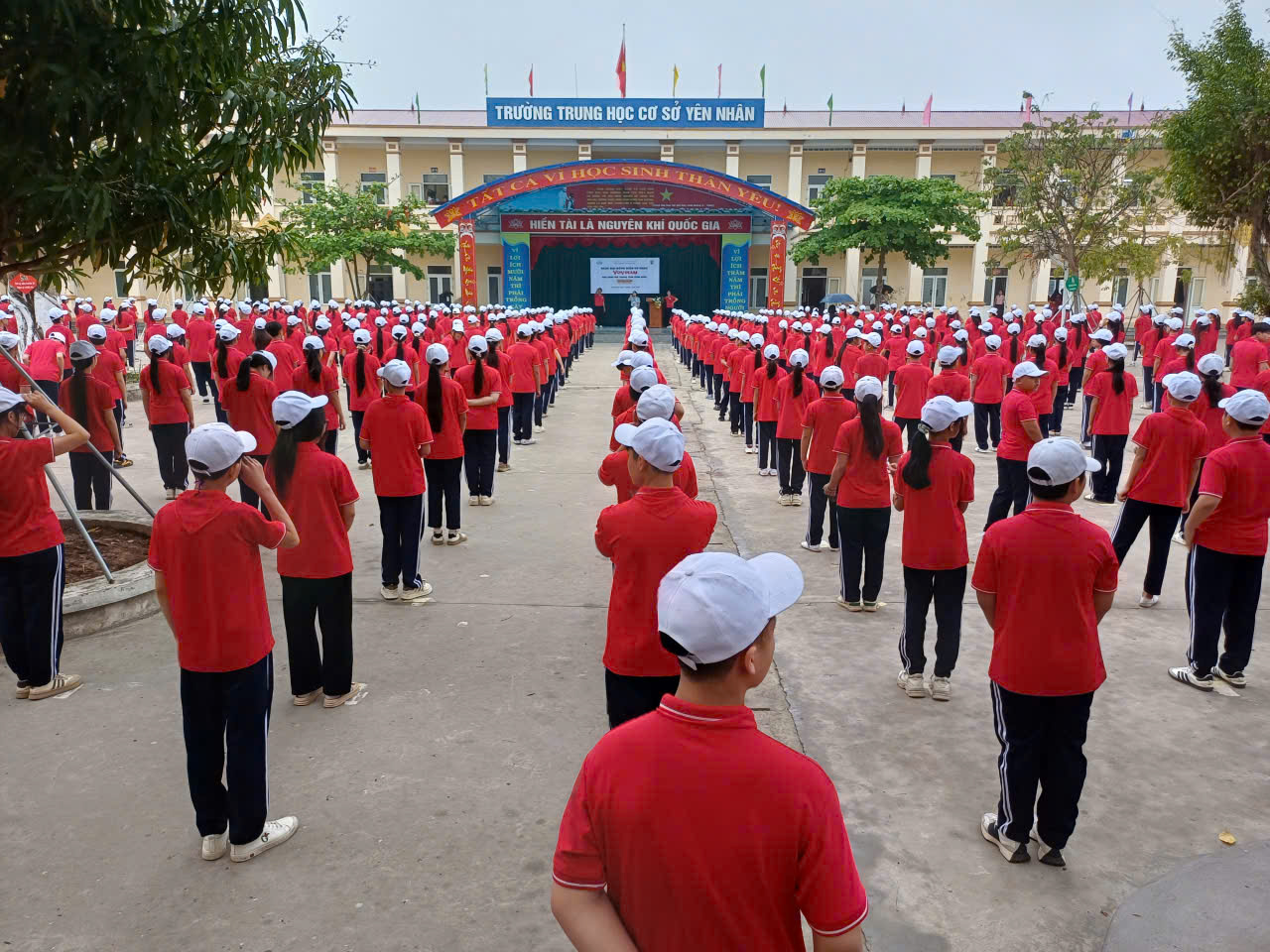 Toàn cảnh chương trình đồng diẽn Toàn cảnh chương trình đồng diẽn